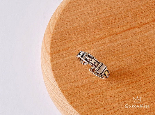 Vintage Quirky Cool Adjustable Silver Ring Belt -- Simply the Best