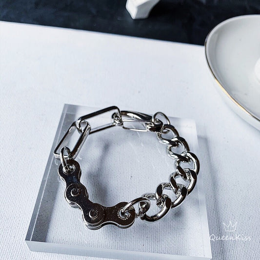 Funky Punk Stainless Steel Cool Style Chain Silver Bracelet -- Rule the World!!