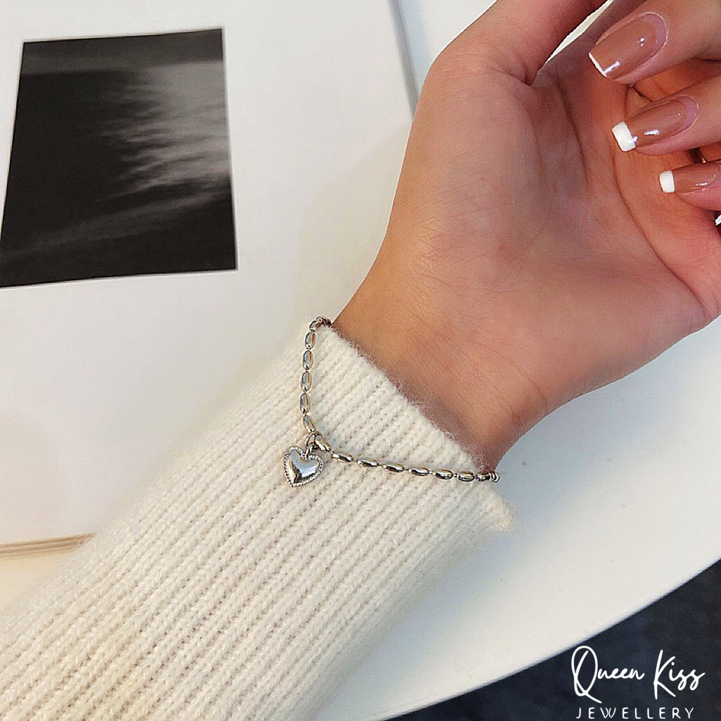 Adorable Cute Stainless Steel Silver Bracelet -- Love Making Moment!!