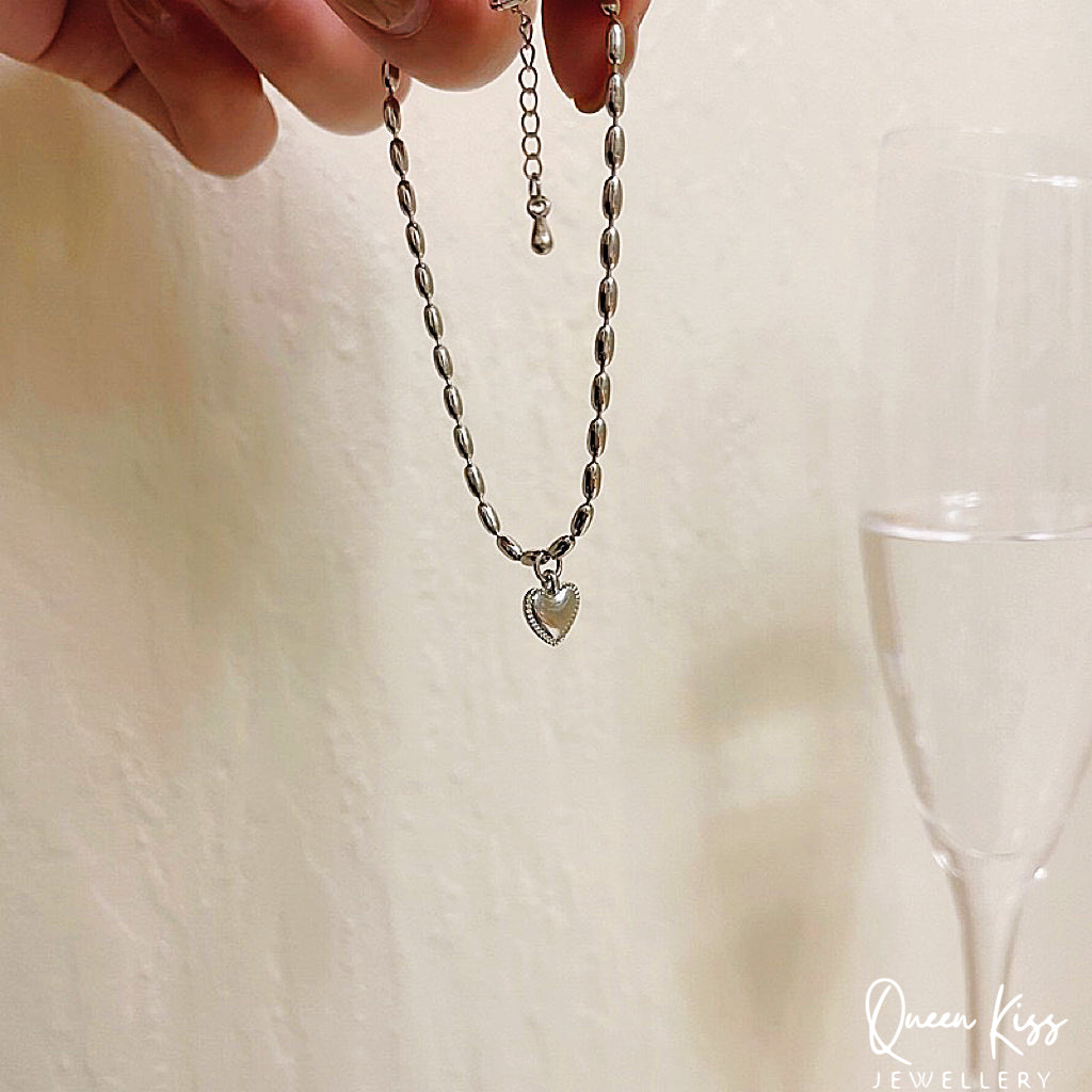 Adorable Cute Stainless Steel Silver Bracelet -- Love Making Moment!!