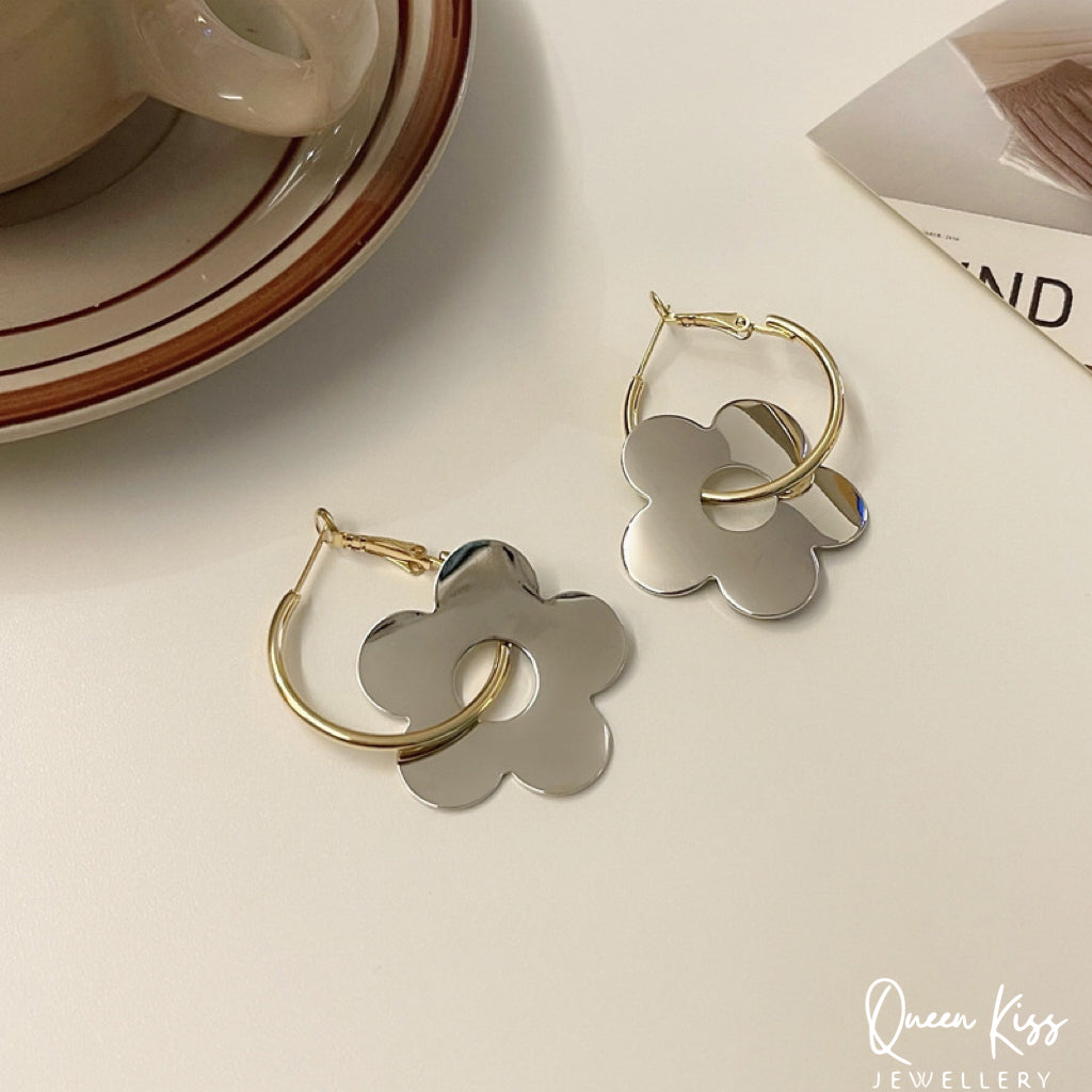 Stainless Steel Cute Adorable Flower Dangle Silver Earrings -- Big Flora!!