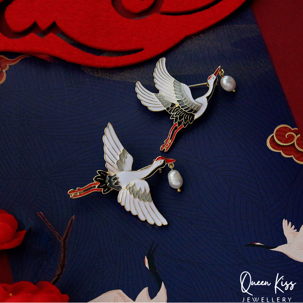 Cute Adorable Good Quality Metal Japanese Crane and Pearl Brooches Artist Gift for Her, Mother, Kid, Sister, Good Friends