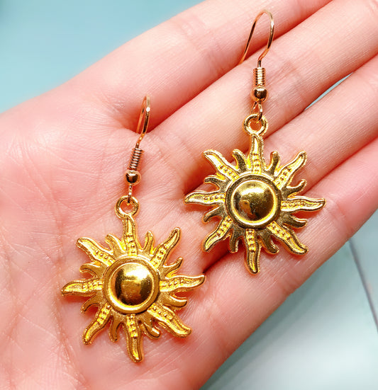 Sale!!! Cool Golden Sun Earrings -- Son of the Sun!!