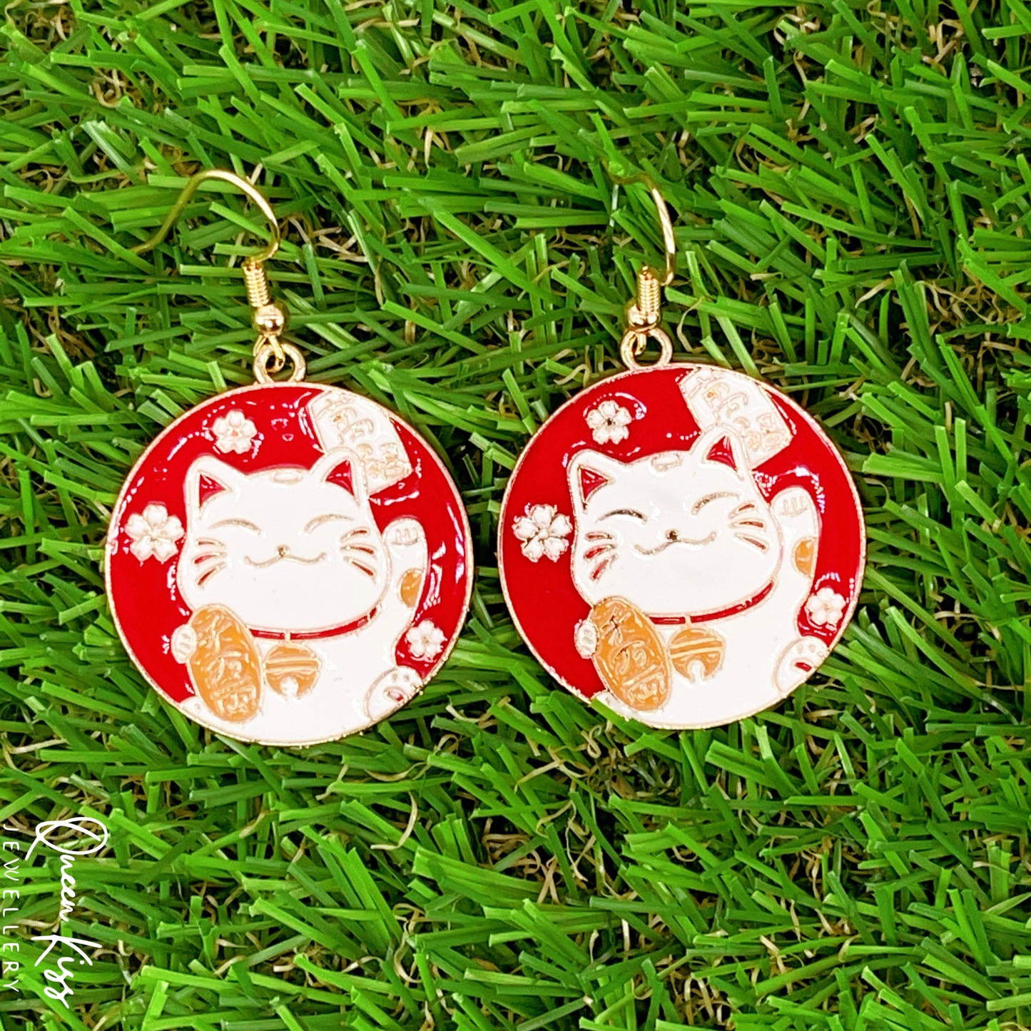 Super Cute Japanese Style Lucky Cat Kitty Earrings -- Konichiwa Kitty!!