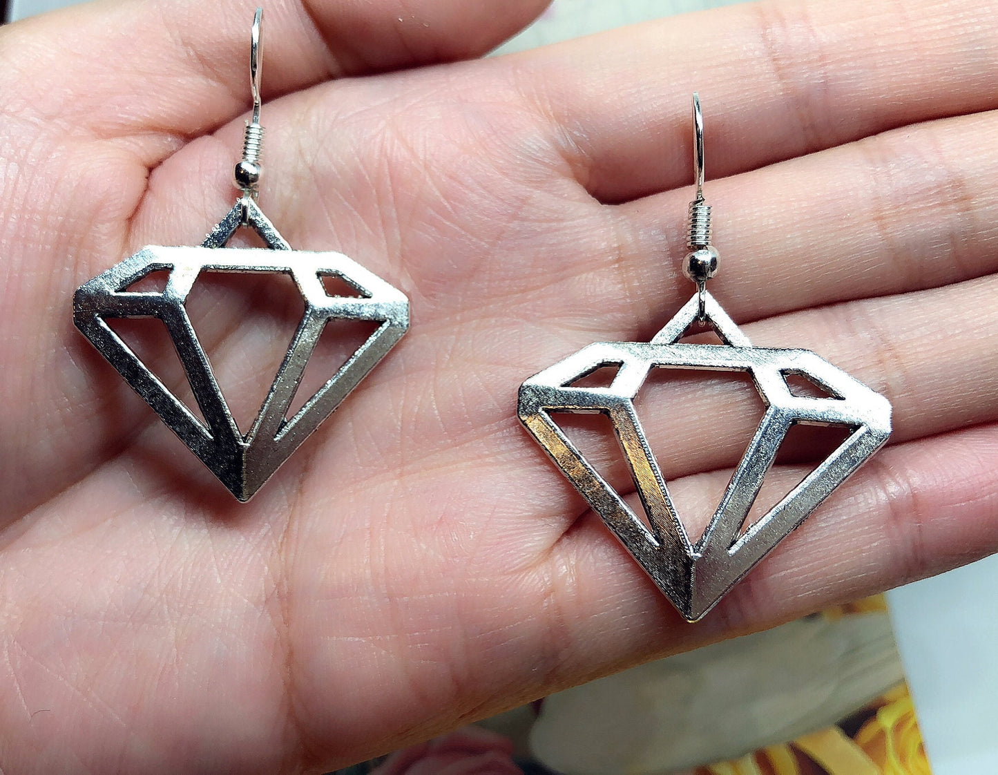 Sale!!! Cute Diamond Silver Earrings -- I'm loving it!!
