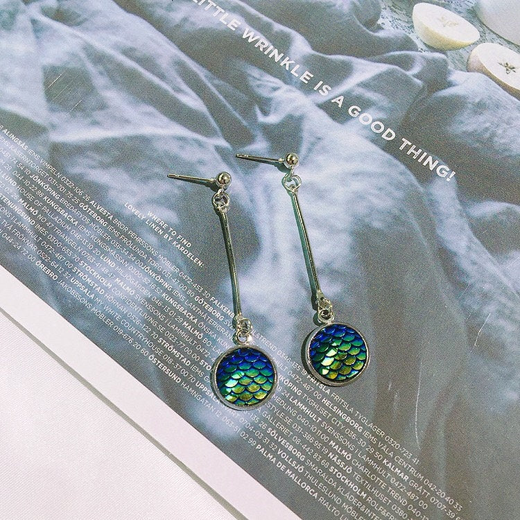 Green Mermaid's Mirror Cute Dangle Drop Earrings - Queen of the Sea!