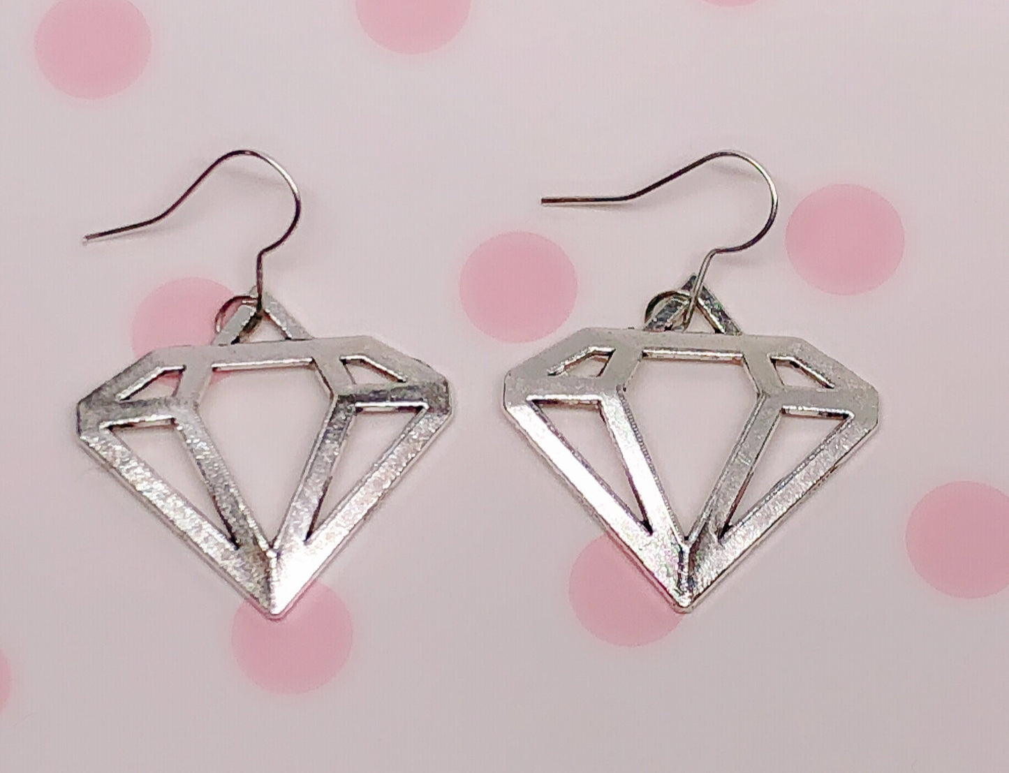 Sale!!! Cute Diamond Silver Earrings -- I'm loving it!!
