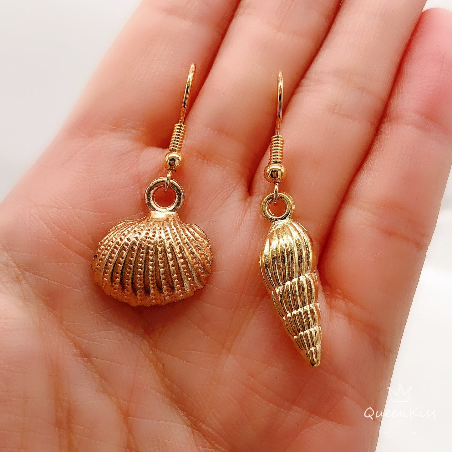 Cute 3D Ocean Shells Gold Earrings -- Golden Ocean!!