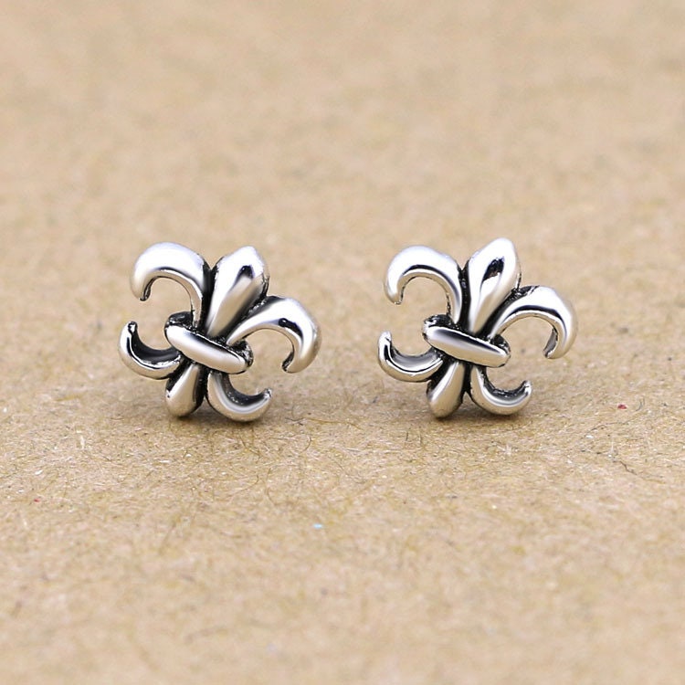 925 Stud Earrings Cute Sing Stud Earrings Modern Studs Minimal Stud Earrings Gift for her