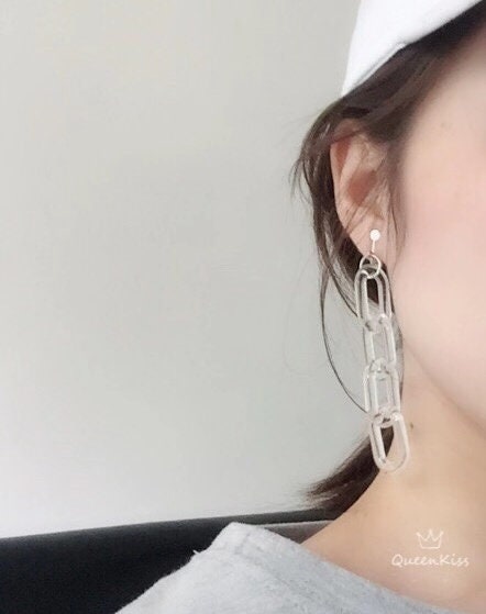 New Design Light Translucent Chain Funny Quiky Earrings -- One and Only!