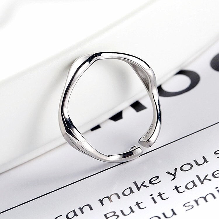 Modern Minimalist Wave Adjustable Silver Ring -- Hot Wave