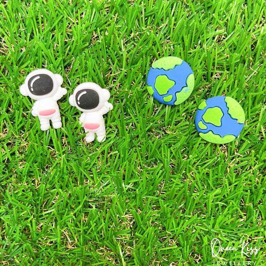 Super Cute Spaceman Astronaut and Earth Planet Stud Earrings -- Perfect Partner!!